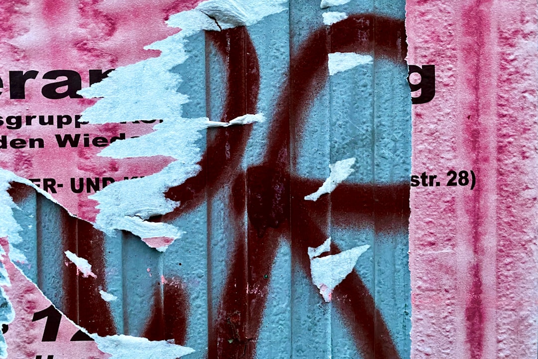 découvrez l'art du décantage : une technique essentielle pour améliorer la qualité de votre vin en séparant les sédiments et en favorisant l'aération. apprenez quand et comment décanter pour sublimer vos expériences de dégustation.