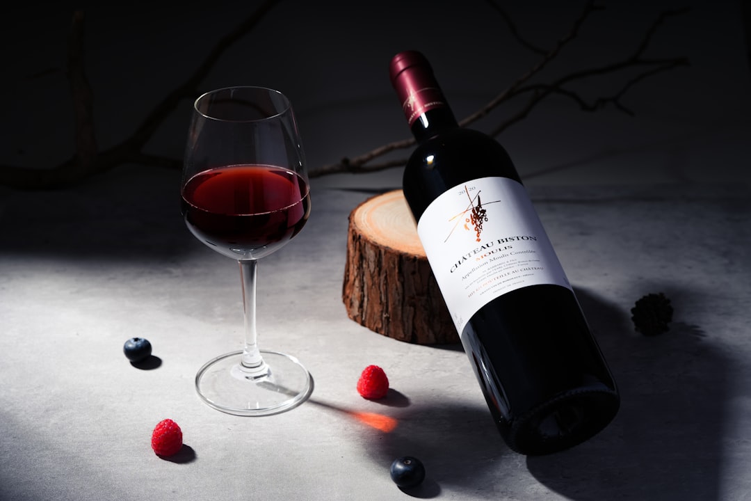 découvrez notre sélection des meilleurs vins rouges offrant un excellent rapport qualité-prix. conseils, avis et suggestions pour trouver le vin rouge idéal sans vous ruiner.