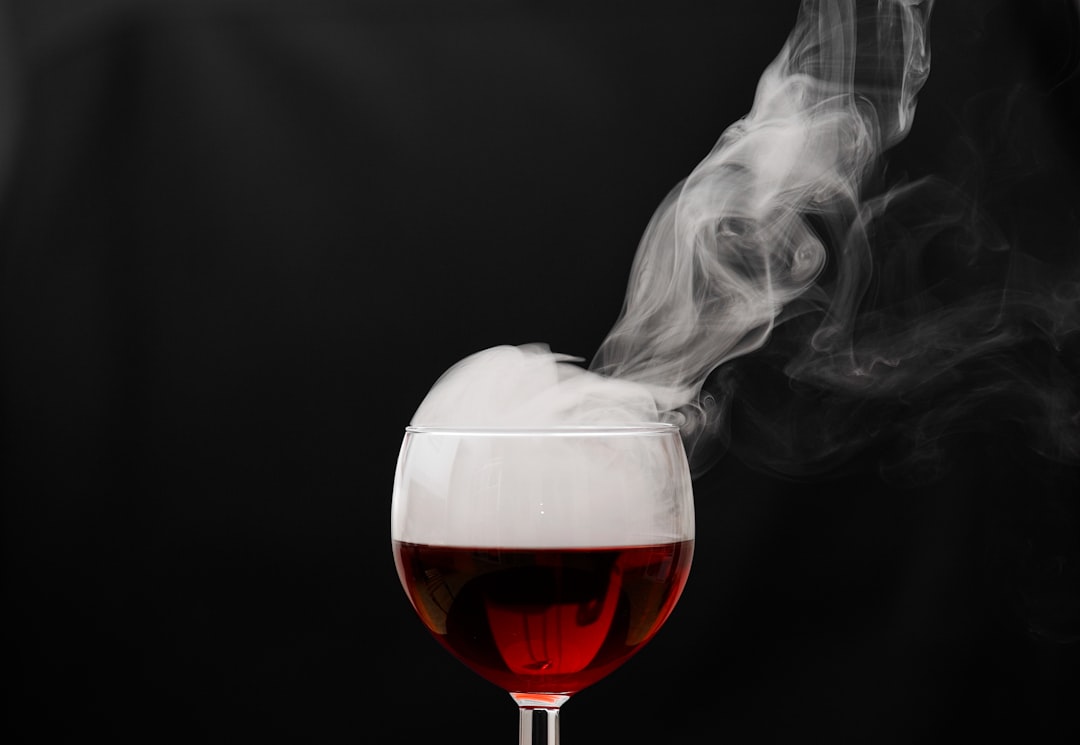 découvrez notre gamme de bouchons à vin élégants et pratiques, conçus pour préserver la fraîcheur de vos bouteilles de vin ouvertes. parfait pour les amateurs de vin, un indispensable pour prolonger vos dégustations.