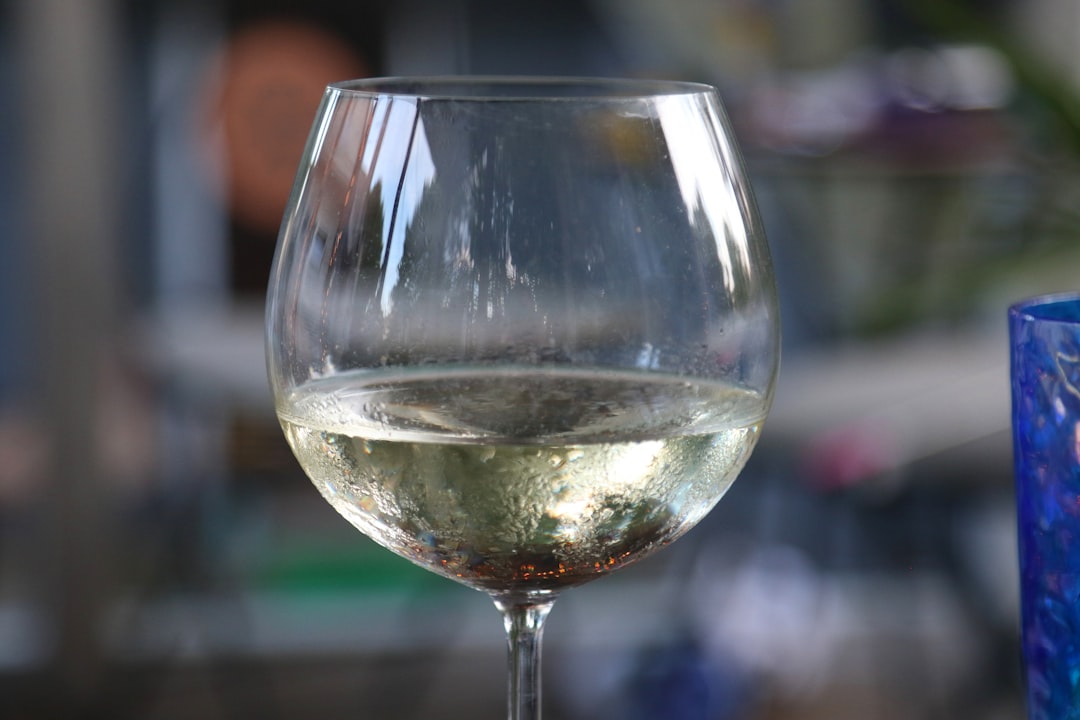 découvrez notre sélection de vins blancs italiens effervescents, parfaits pour accompagner vos apéritifs et célébrations. fraîcheur, élégance et bulles raffinées au rendez-vous.